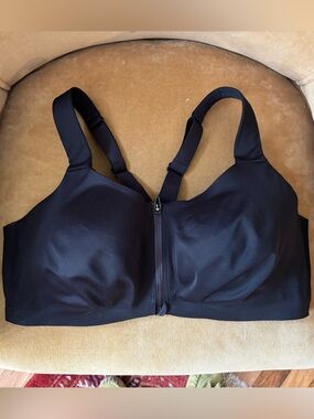 VICTORIAS SECRET knockout SPORTS BRA 40DD plus sized FRONT CLOSE underwire BLACK